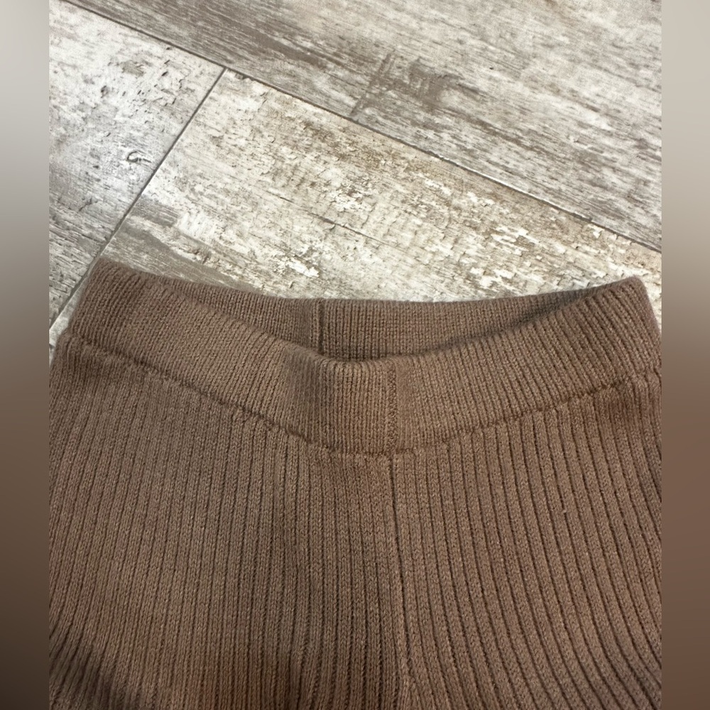 Brown Ribbed Knit Set - Picture 3 of 5